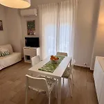 Happy * Κατάνια