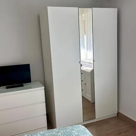 Happy Apartment *